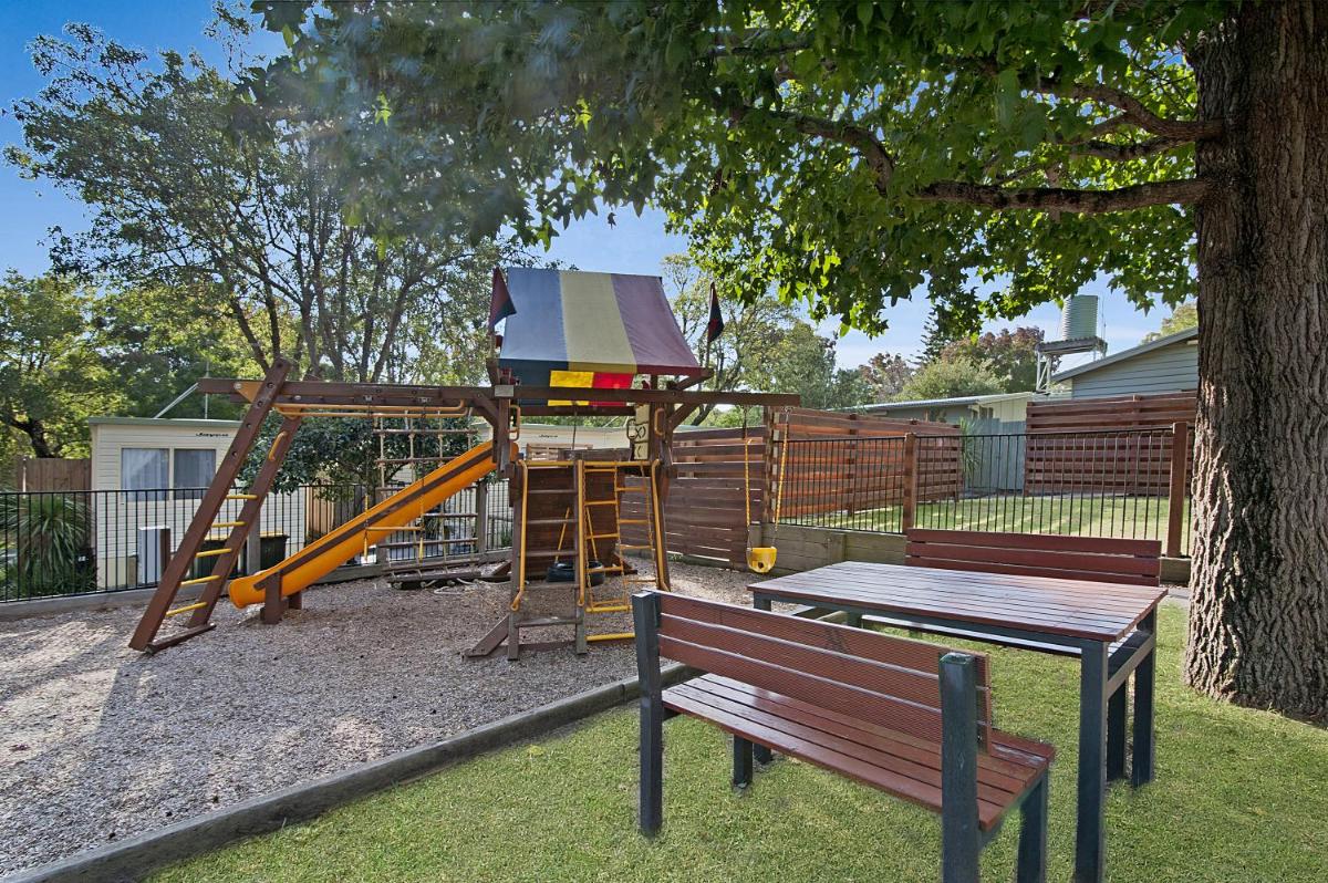 Kanasta Caravan Park - Housity