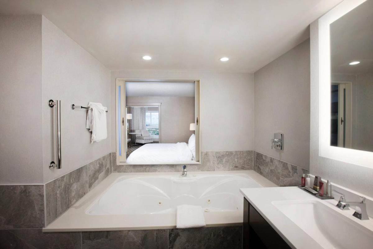 Suitetrails - Niagara Falls Marriott Fallsview Hotel & Spa