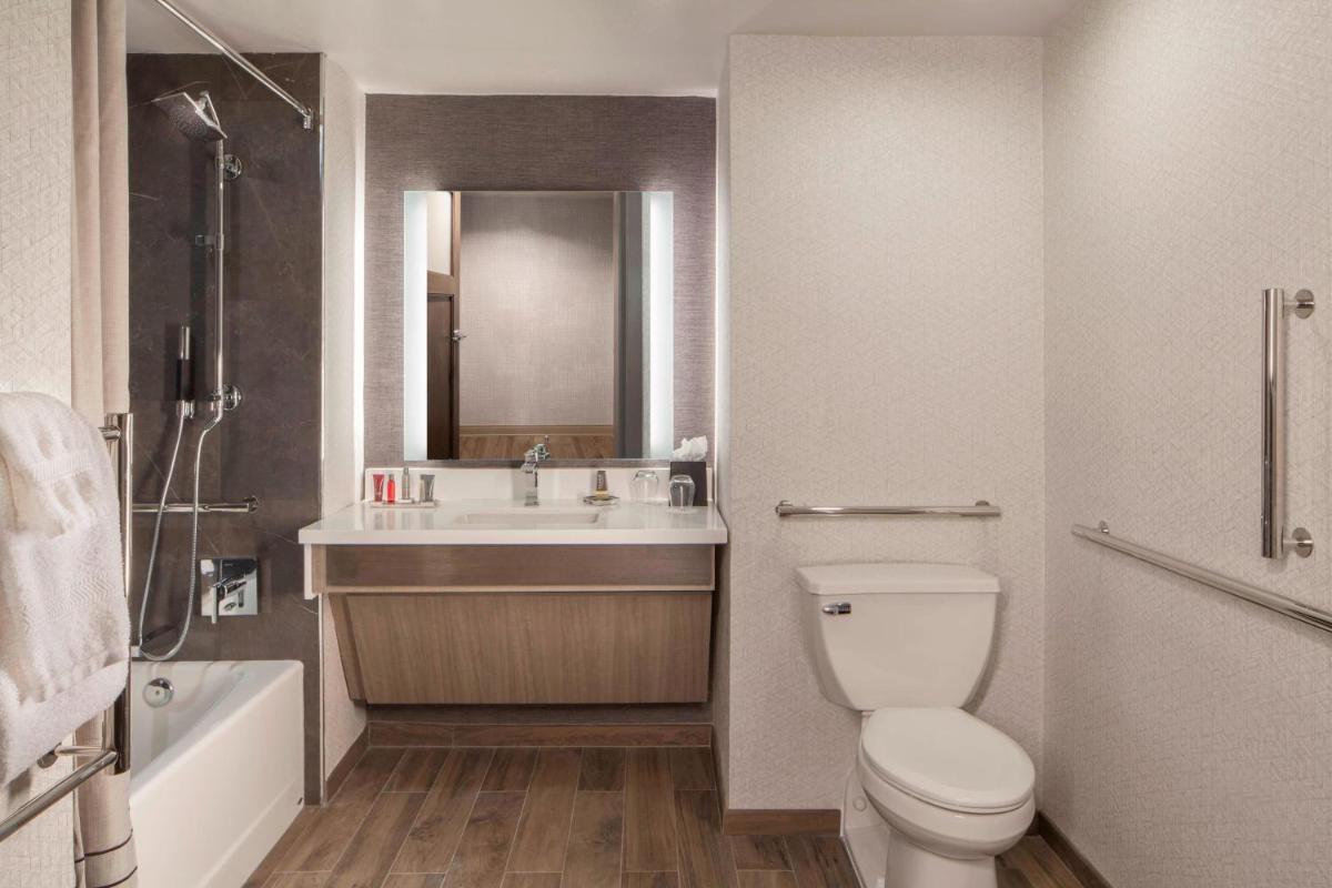 Dallas Marriott Downtown - Housity