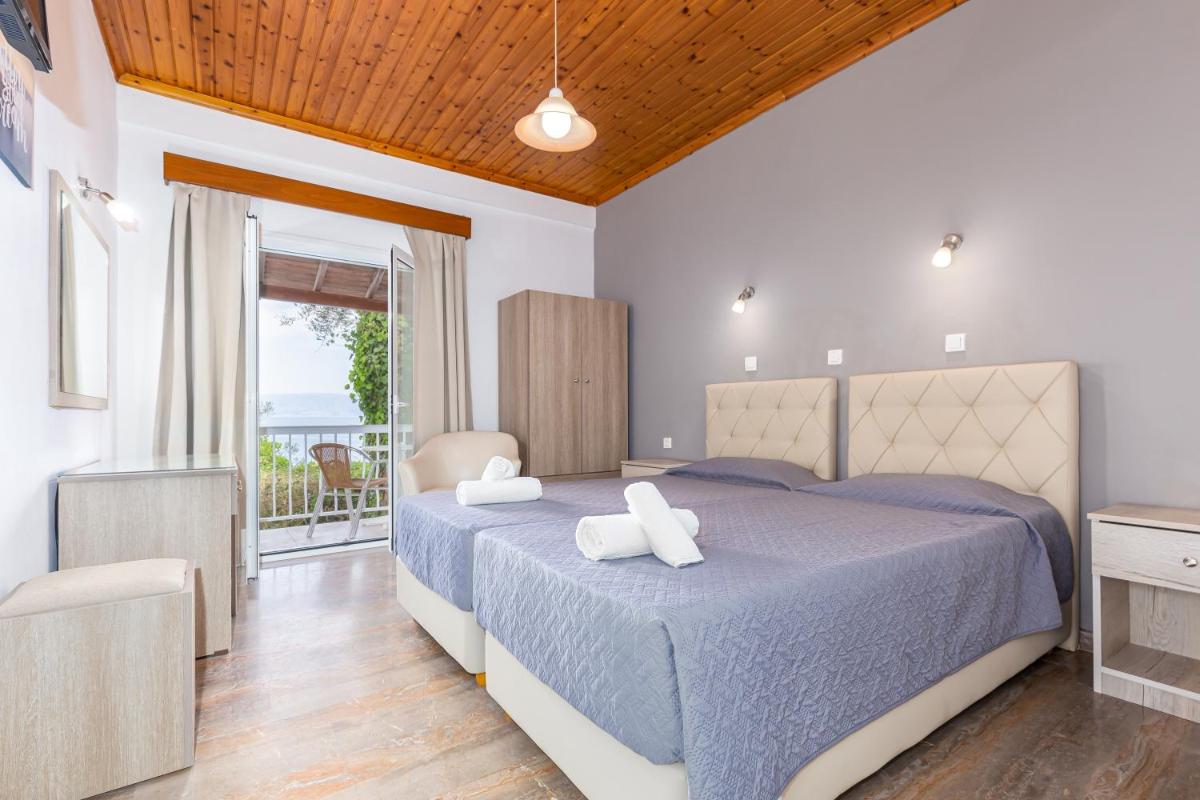 Oasis Hotel - Housity