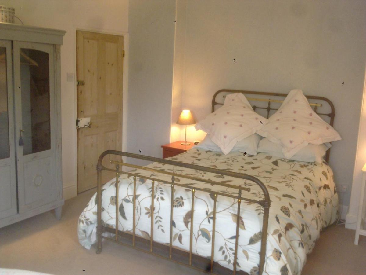 The Old Vicarage Bed And Breakfast - Housity