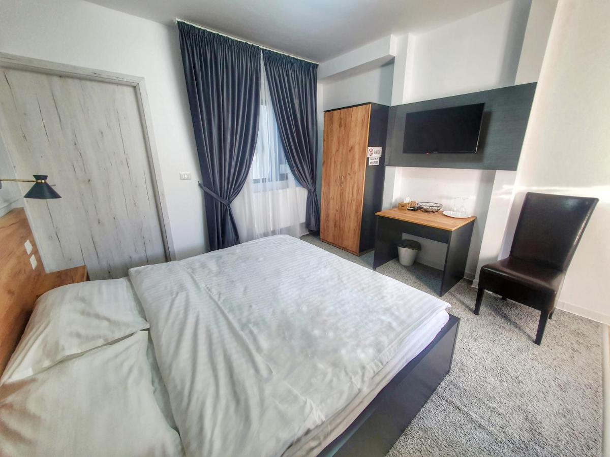 Vily Luxury Rooms - Housity