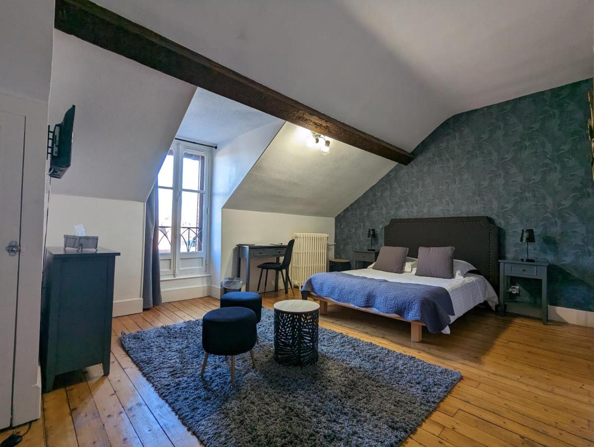 Logis Hotel La Tourelle du Beffroi - Housity