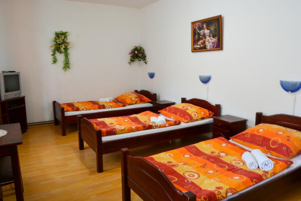Penzion U parku - Housity