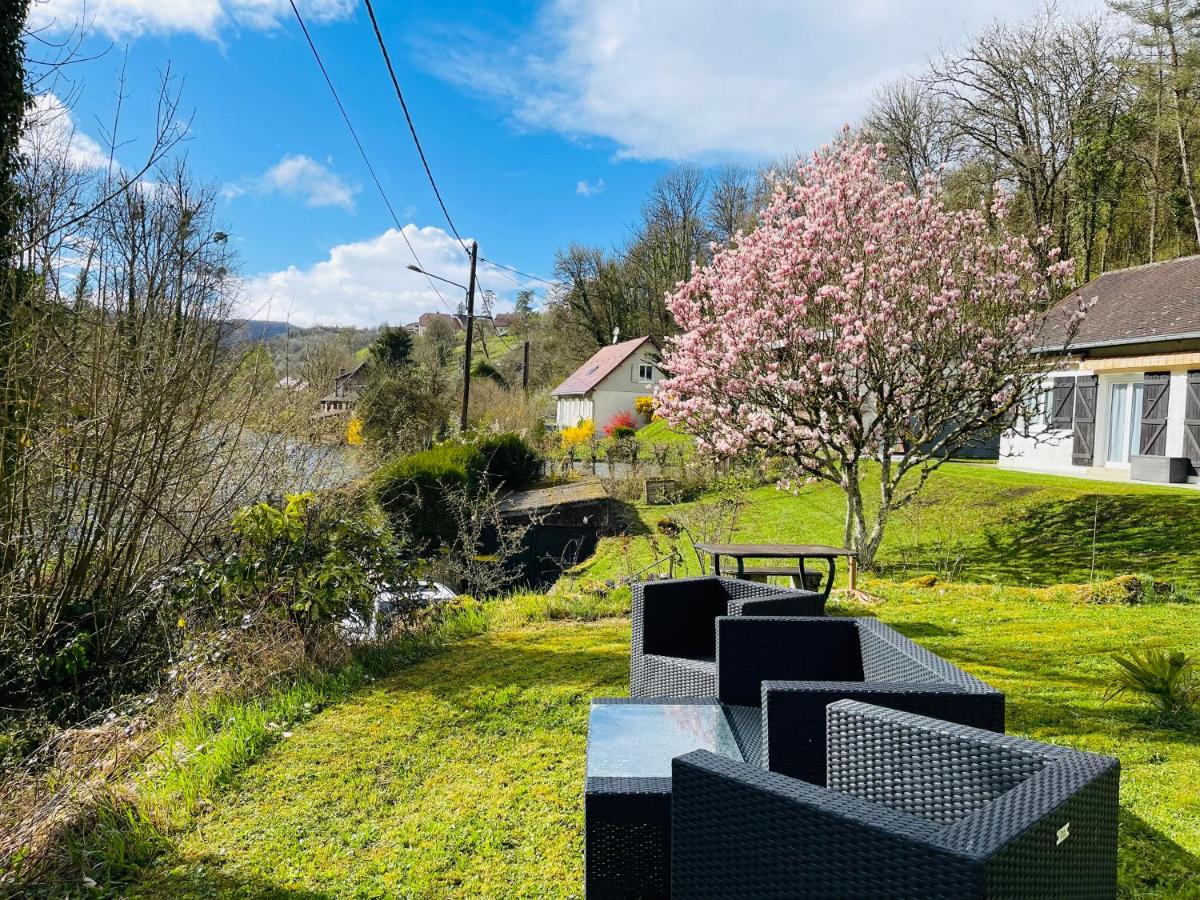 Superbe villa apaisante, vue sur la loue - Housity