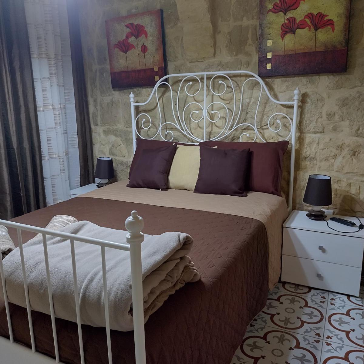 Sixty Two #4 - Housity