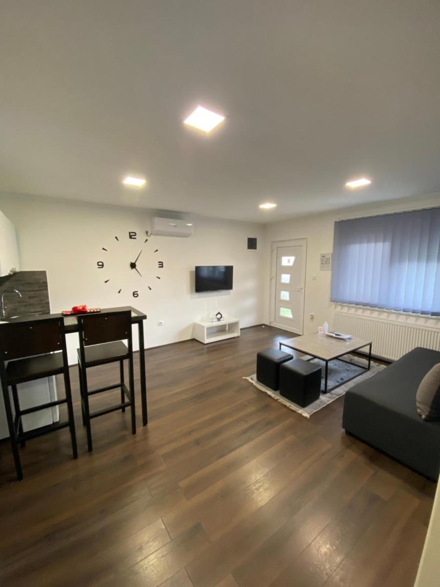 Apartmani Mira - Housity