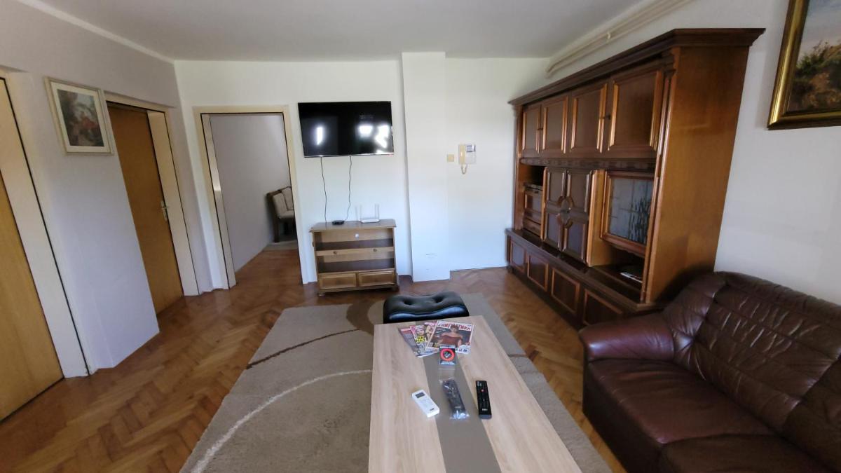 Apartman Progresso - Housity