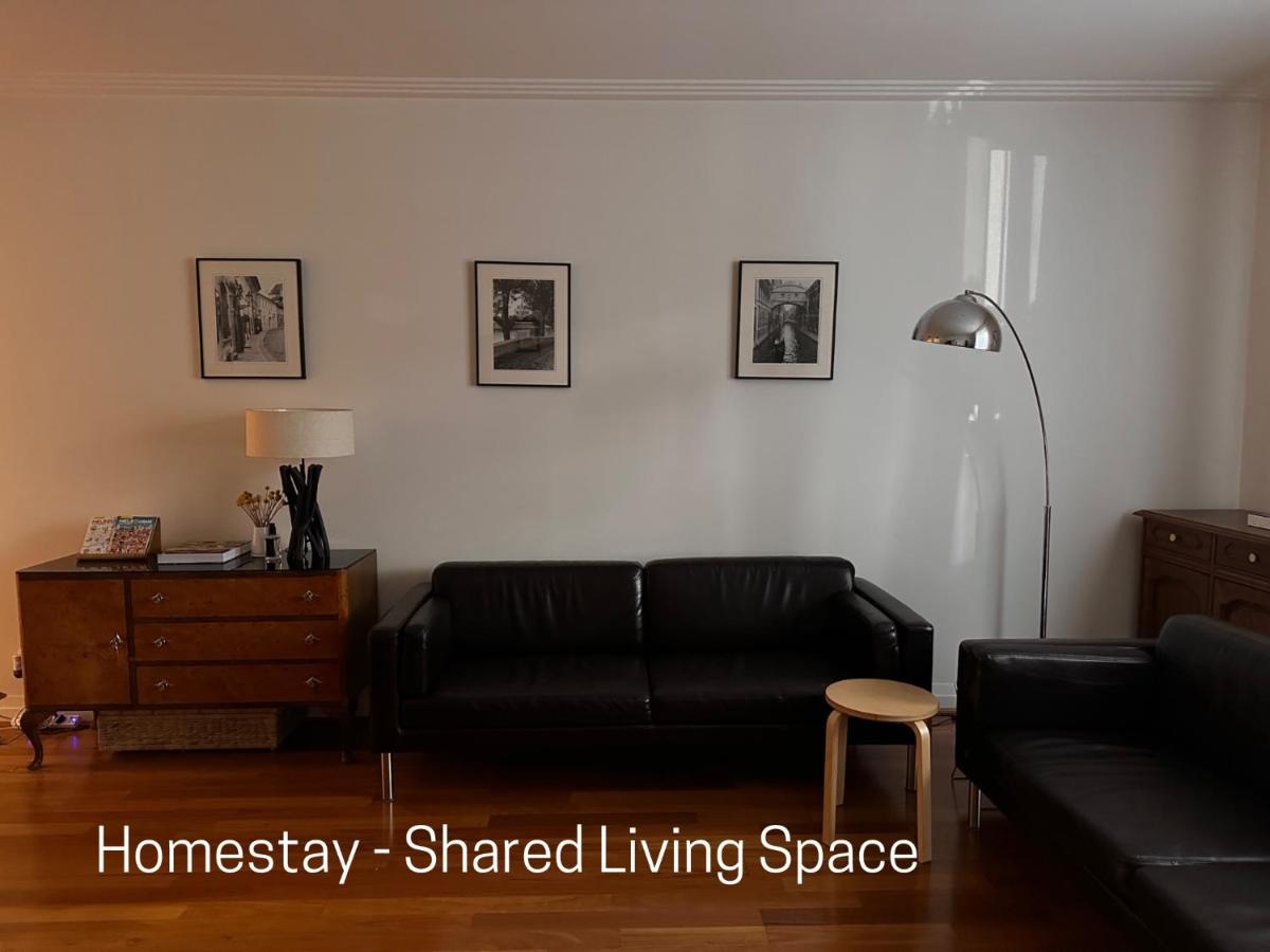 Homestay - Yarra River Boulevard - Private Room - Housity