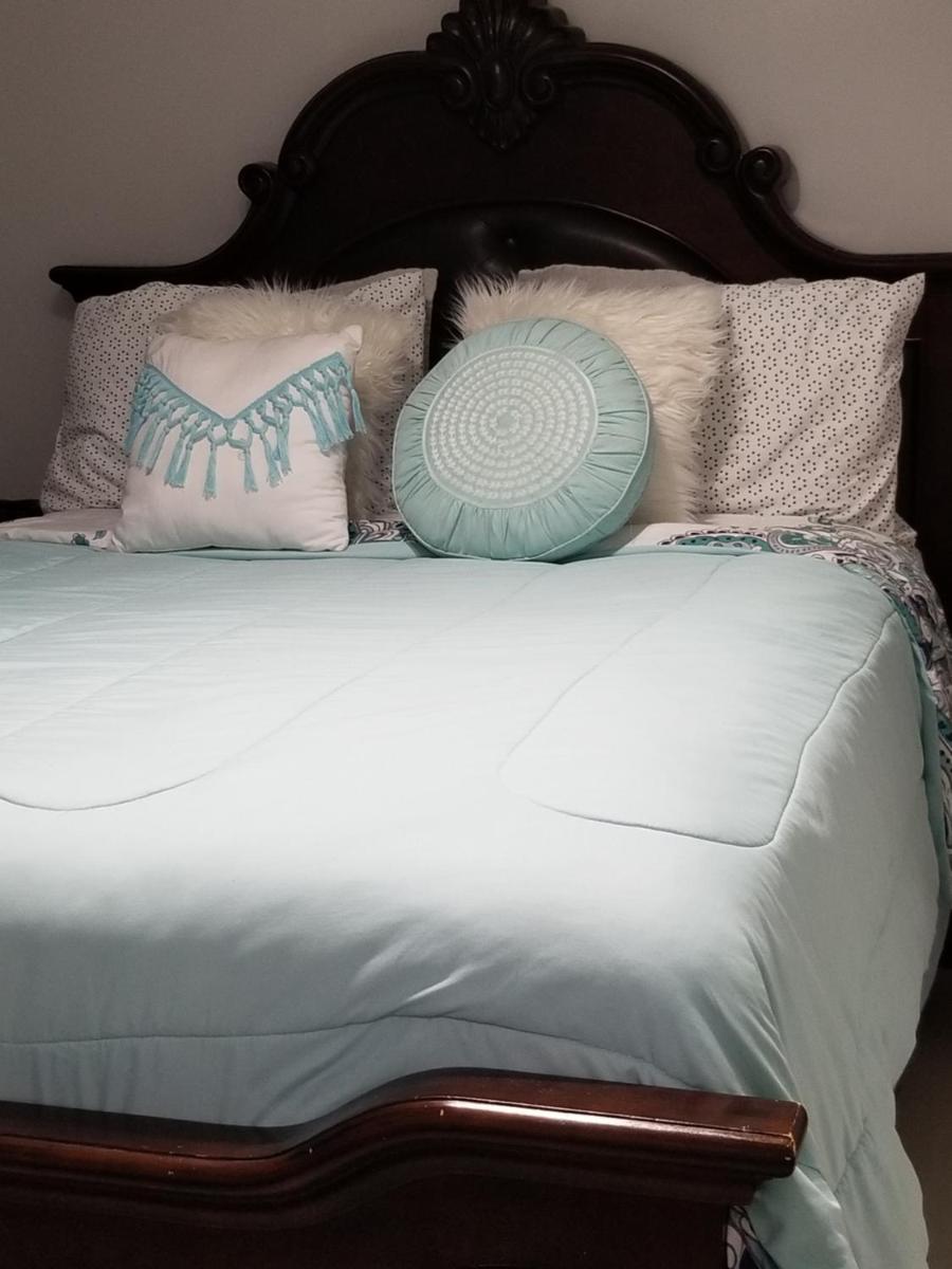 LixyLouis minutes from Miami International Airport - Housity