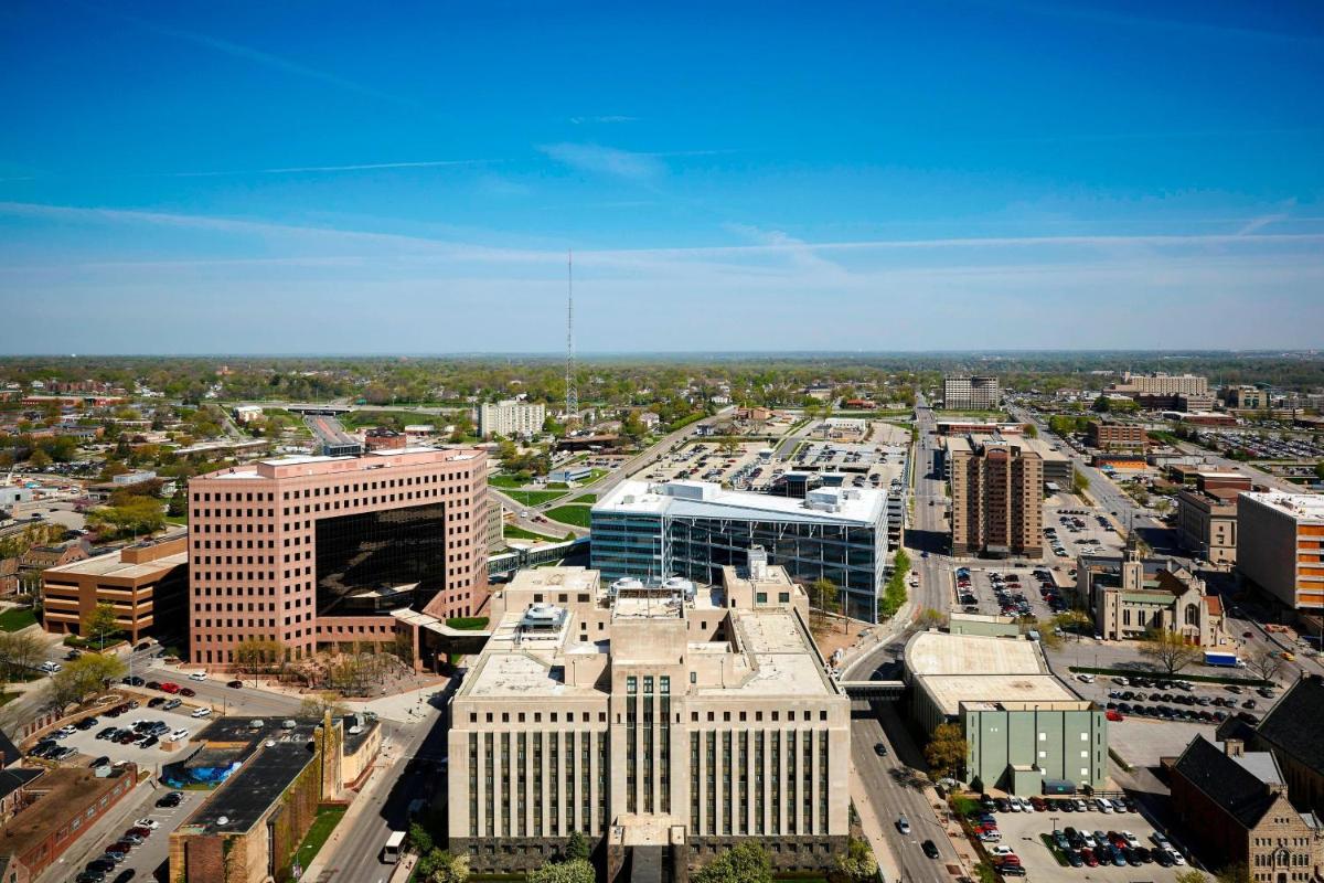 Des Moines Marriott Downtown - Housity