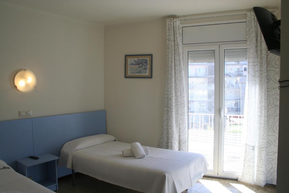 Hotel del Mar - Housity