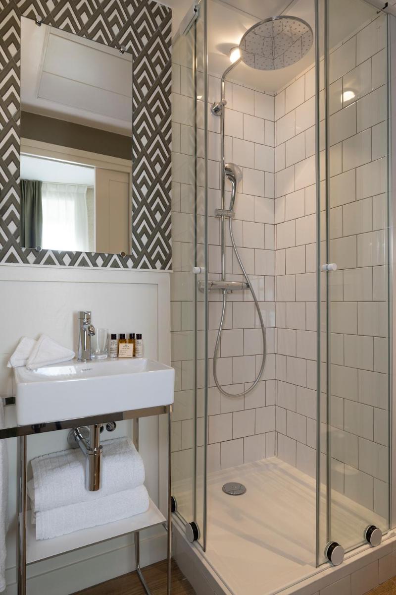 Salle de bains dans l'établissement Le Petit Oberkampf Hotel & Spa