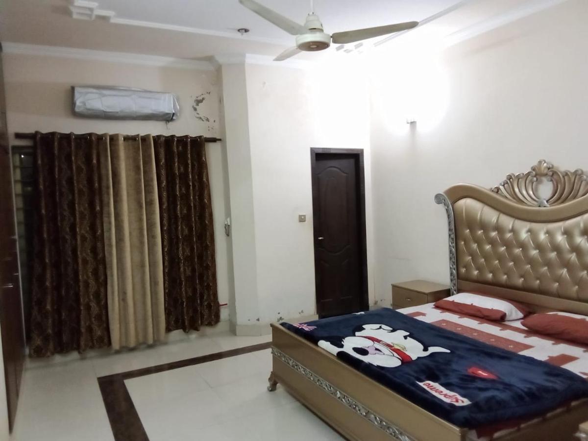Bahria Town - 10 Marla Two Bed rooms portion for families - Housity