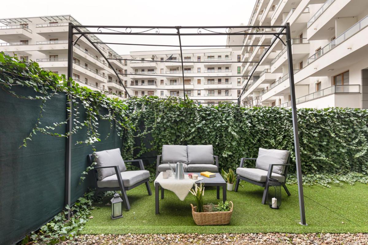 ECRU Family Apartment with Green Tarrace WWA30 - Housity