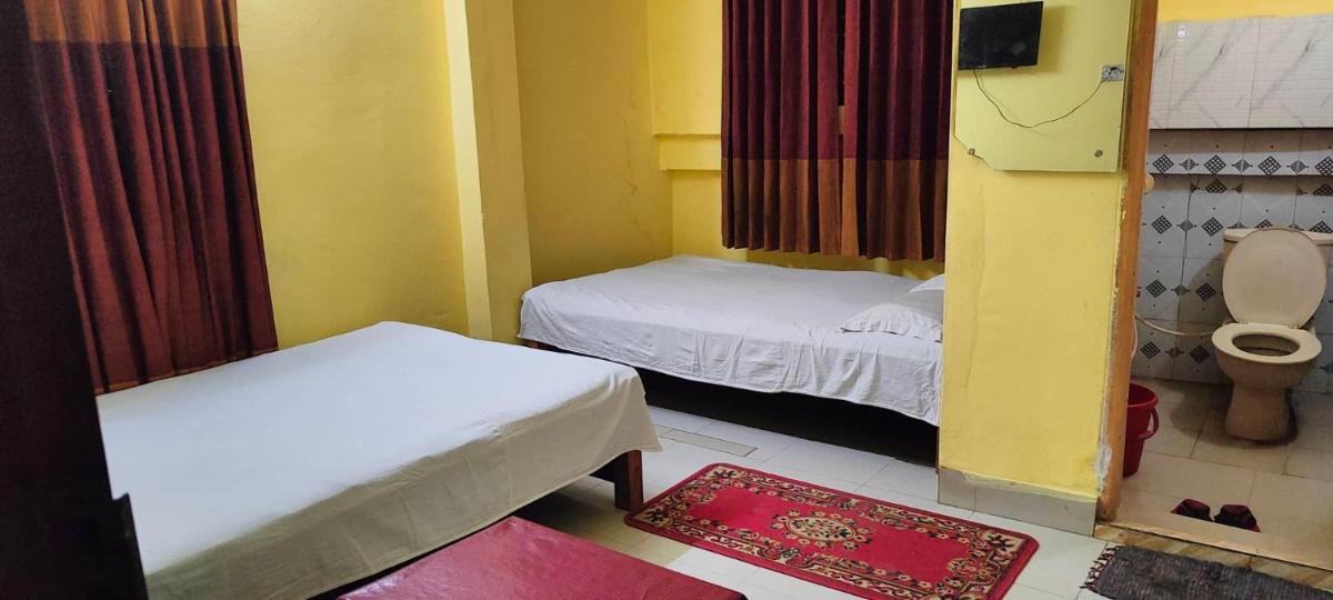 Hotel Madina International হোটেল মদিনা ইন্টা: (আবাসিক) - Housity