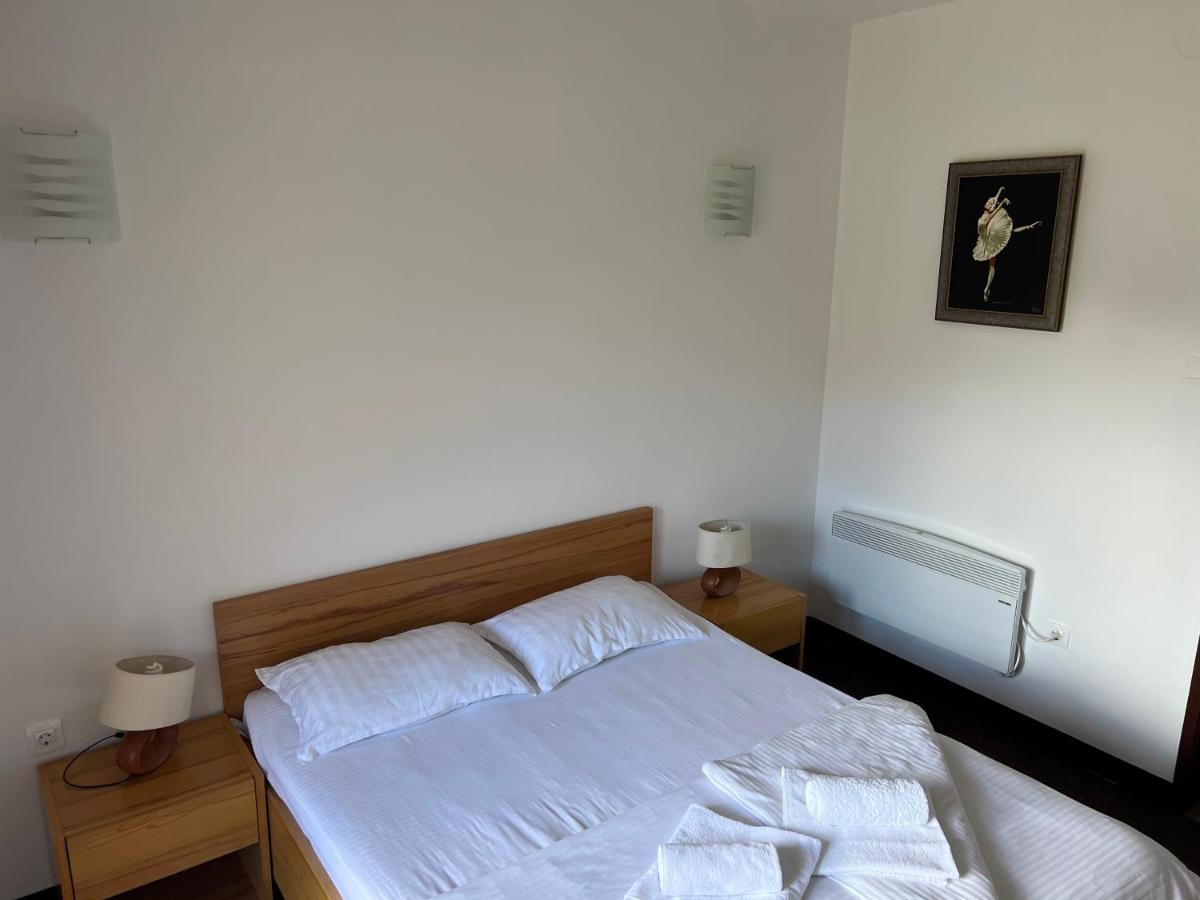 Jazina Hotel - Housity