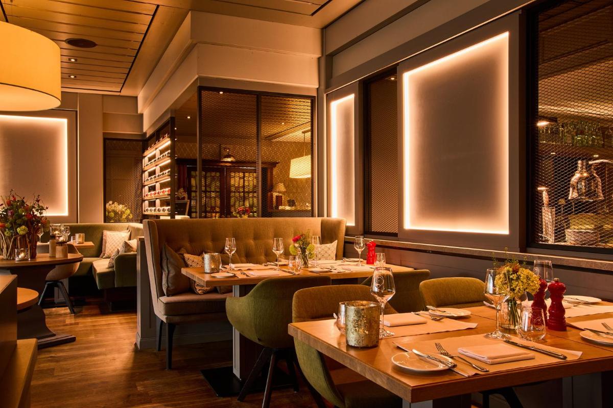 Fuchsbau Romantik Hotel & SPA Restaurant & FOX Bar - Housity