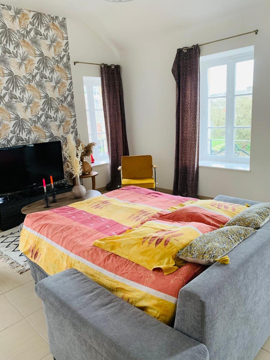 La roseraie de L arguenon, spacieux appartement centre ville - Housity