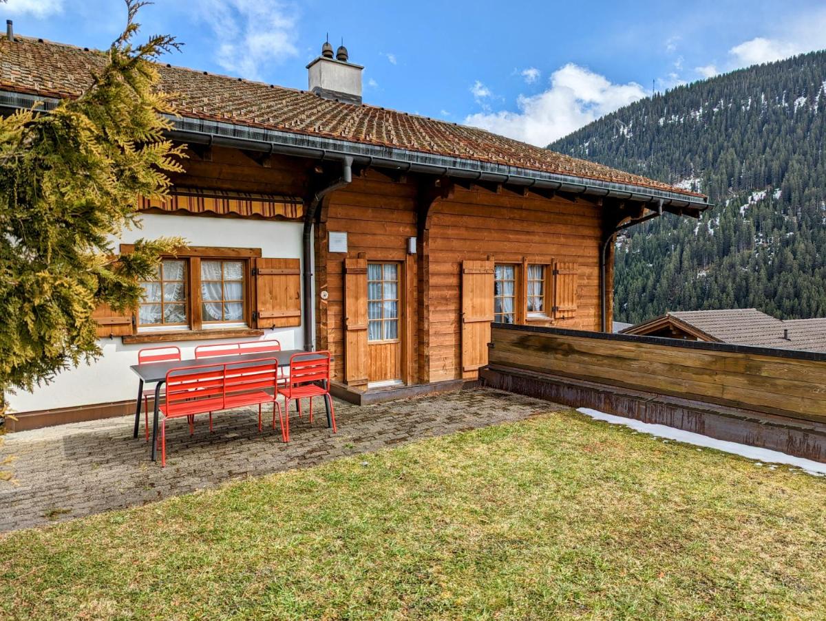 Maisonette-Wohnung in Rueras bei Sedrun - 200m zum Bahnhof - Perfekt für Ski & Ausflüge - Housity