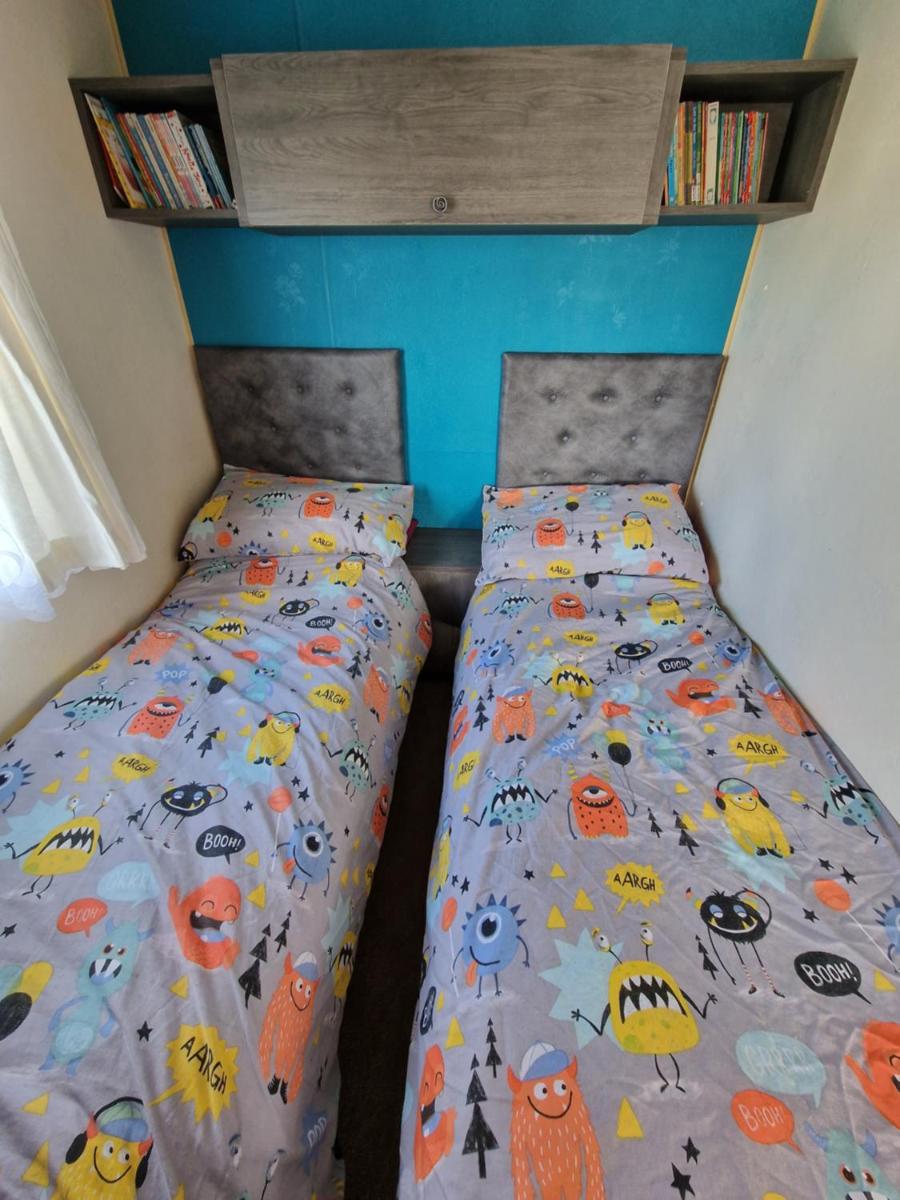 Hemsby Caravan Hire - Housity