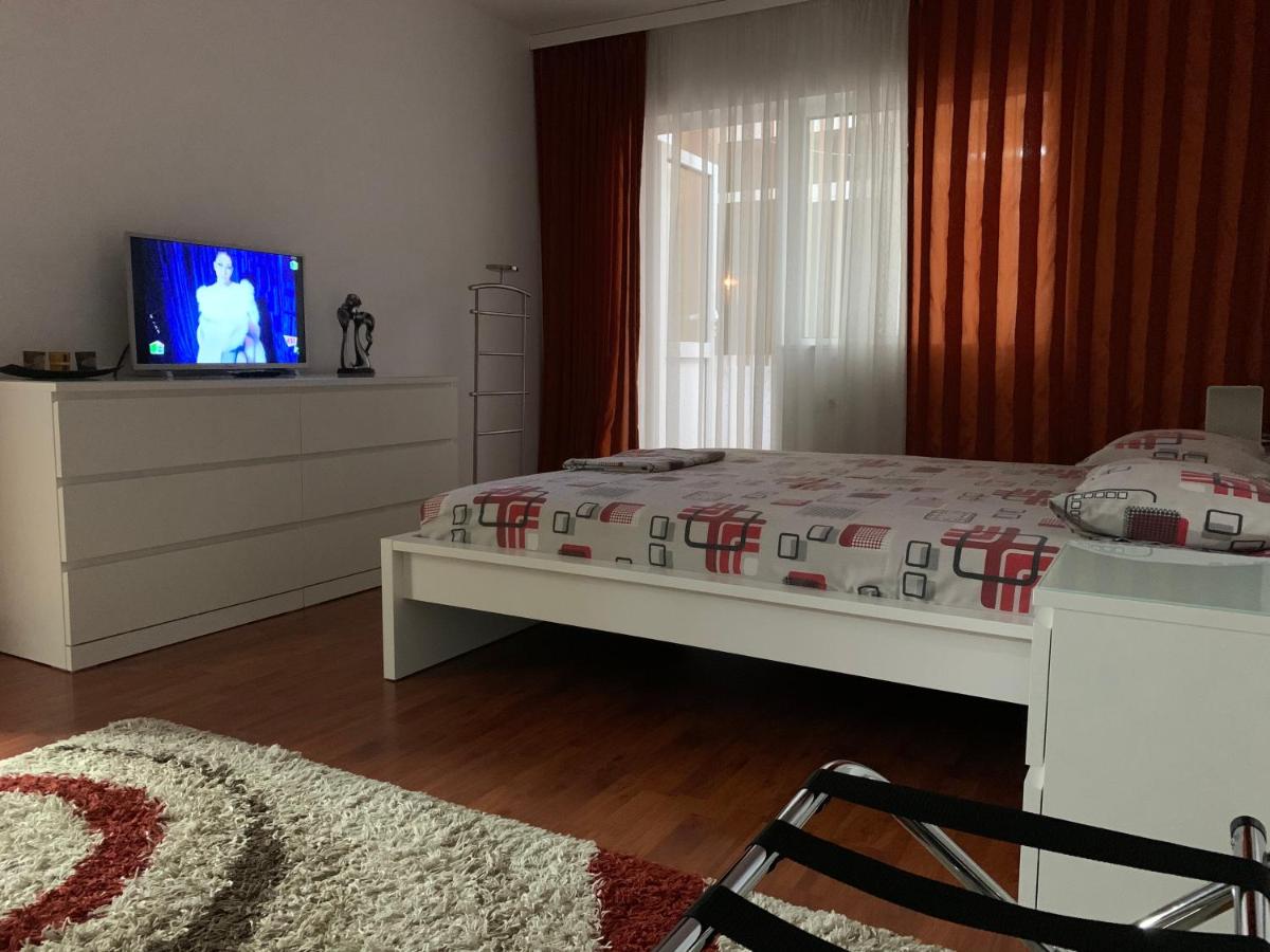 Ana Center Apartment - Housity