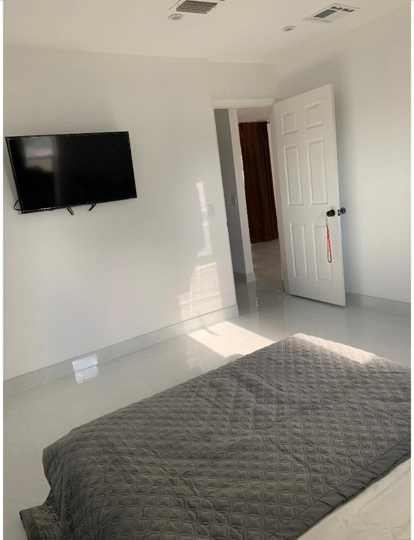 bedroom with sharing bathroom - Housity