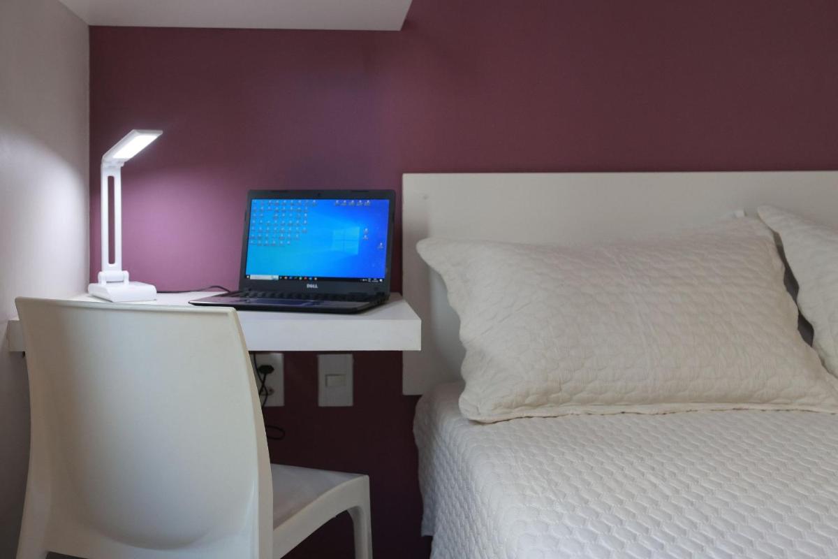 Turismo Home Office a 450m da Praia Ponta Verde - Housity