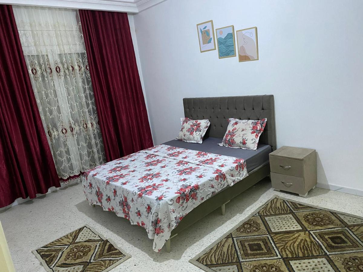 Emeraude House - Housity
