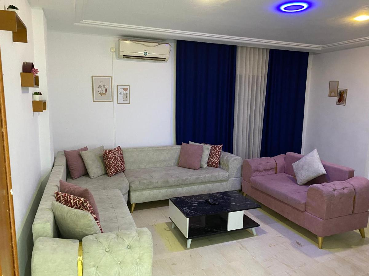 Emeraude House - Housity