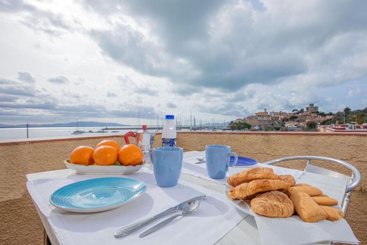 Affitti Brevi Toscana - La Vista sul Porto - Housity