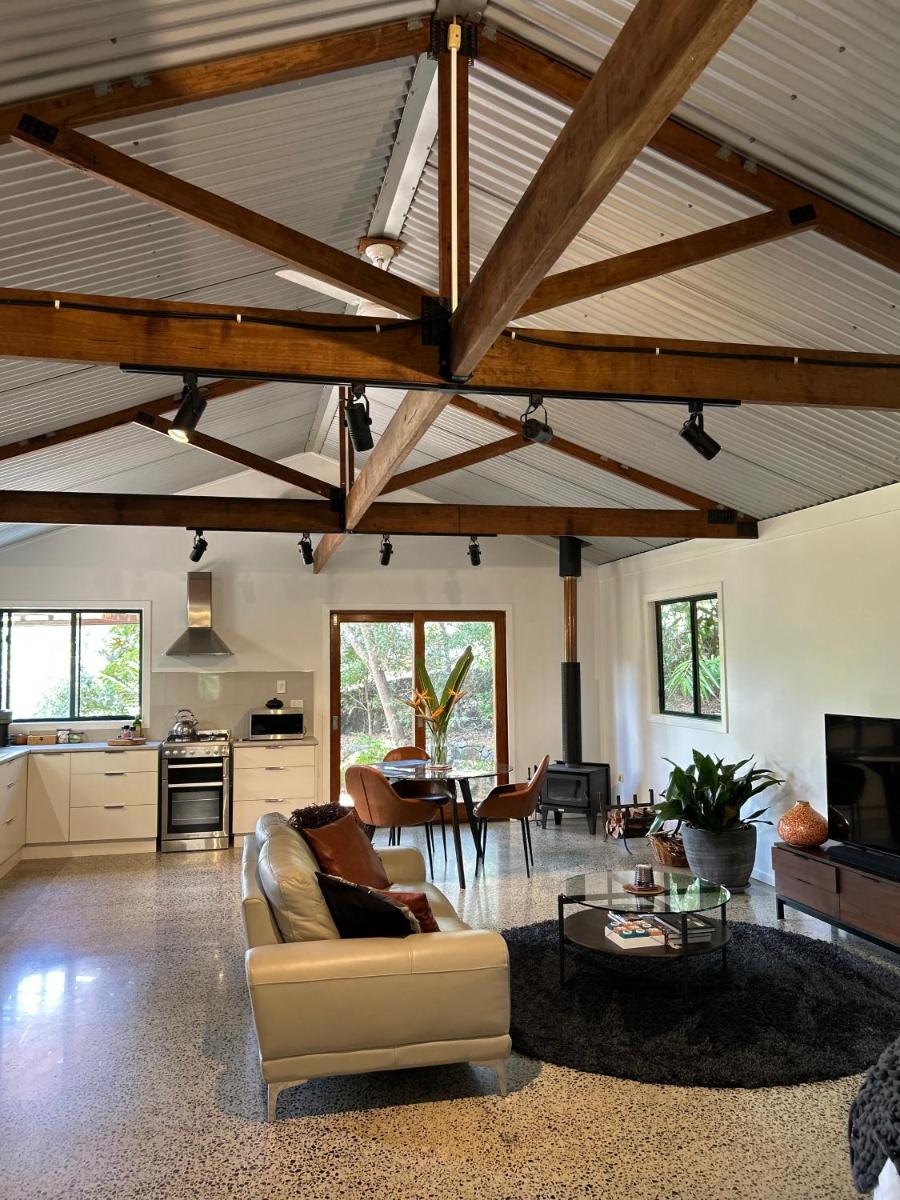 Studio@Mimburi. Eco-luxe studio and amazing views! - Housity