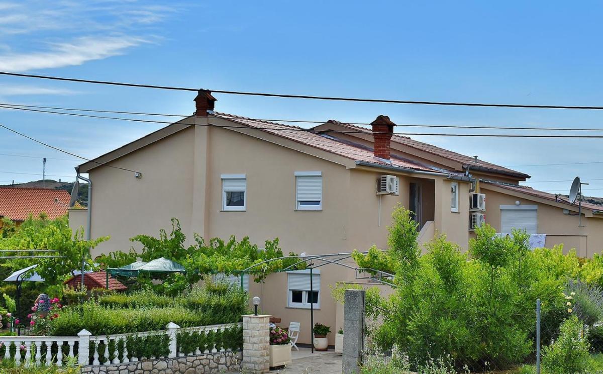 Apartmani Danijela Lopar - Housity