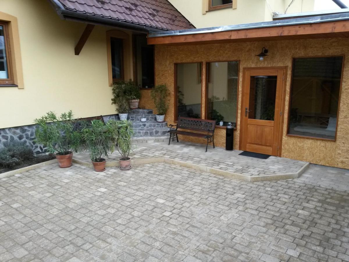 Apartmany Na Skle Malovane - Housity