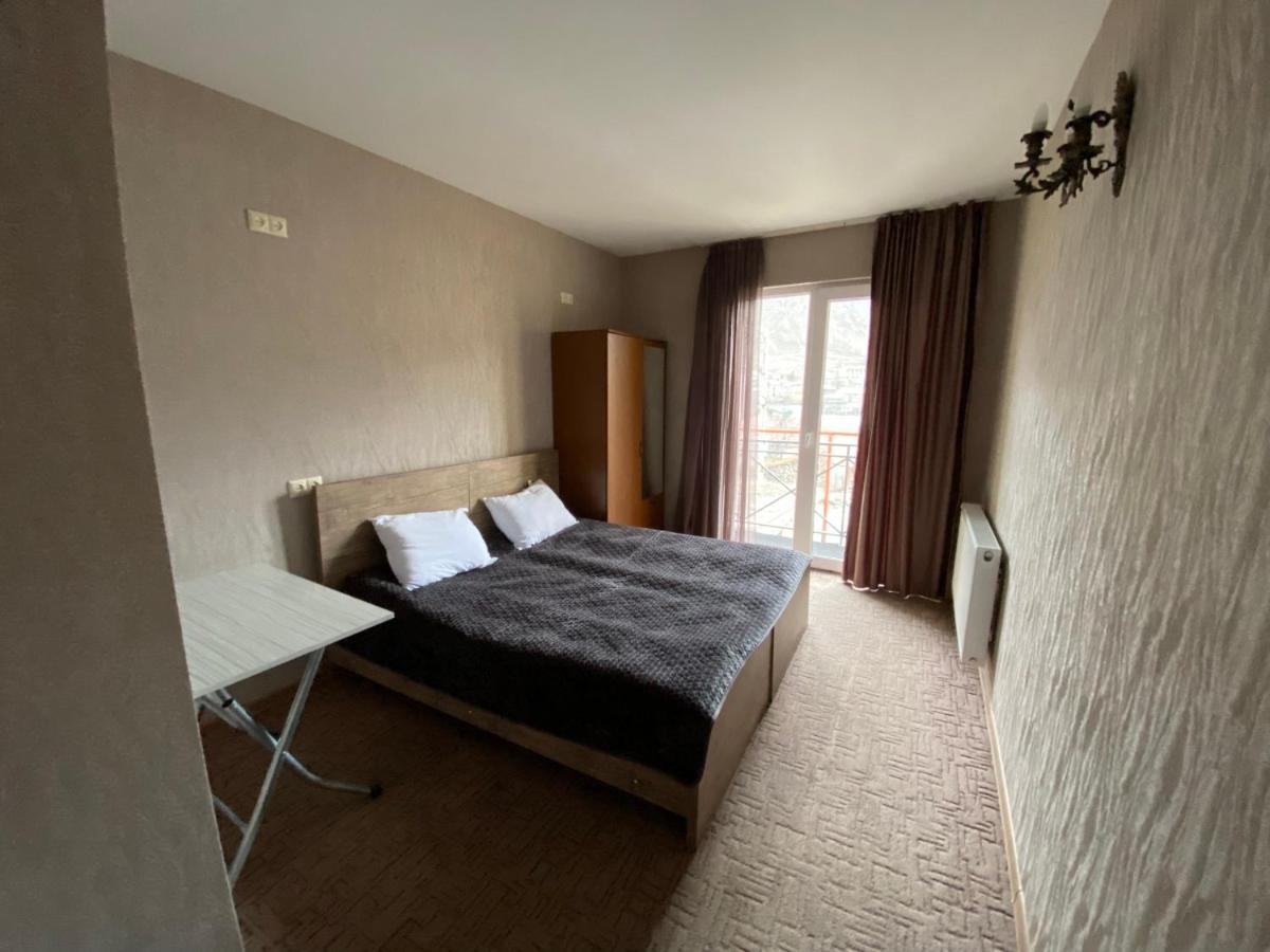 Uptown Boutique Kazbegi - Housity