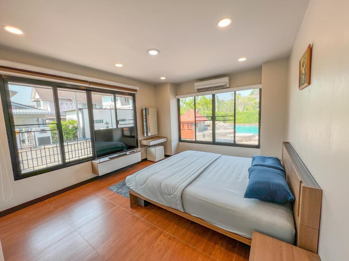 Chiang Mai Central 5 Bedrooms Private Pool Villa - Housity