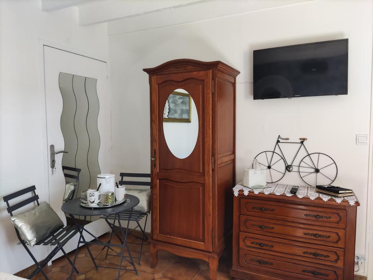 Fleur De Soleil - Housity