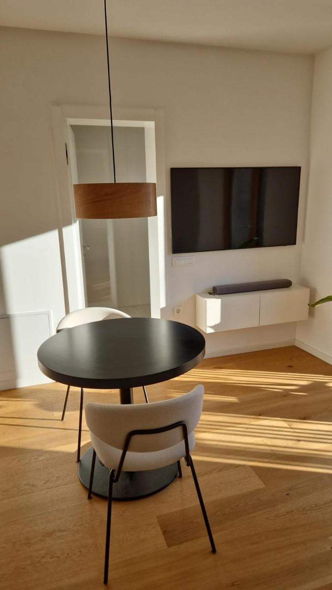 Apartment 191 with balcony - Housity
