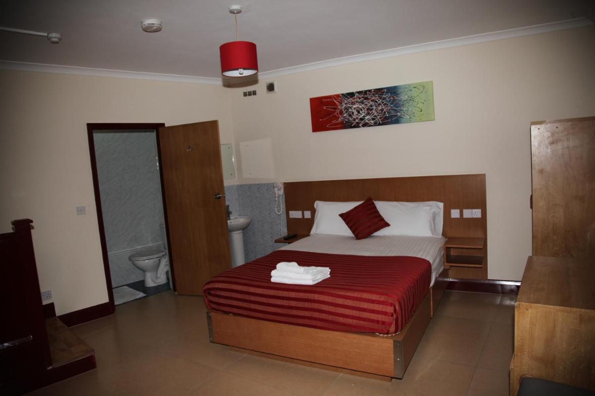 Grove Apartments - Housity