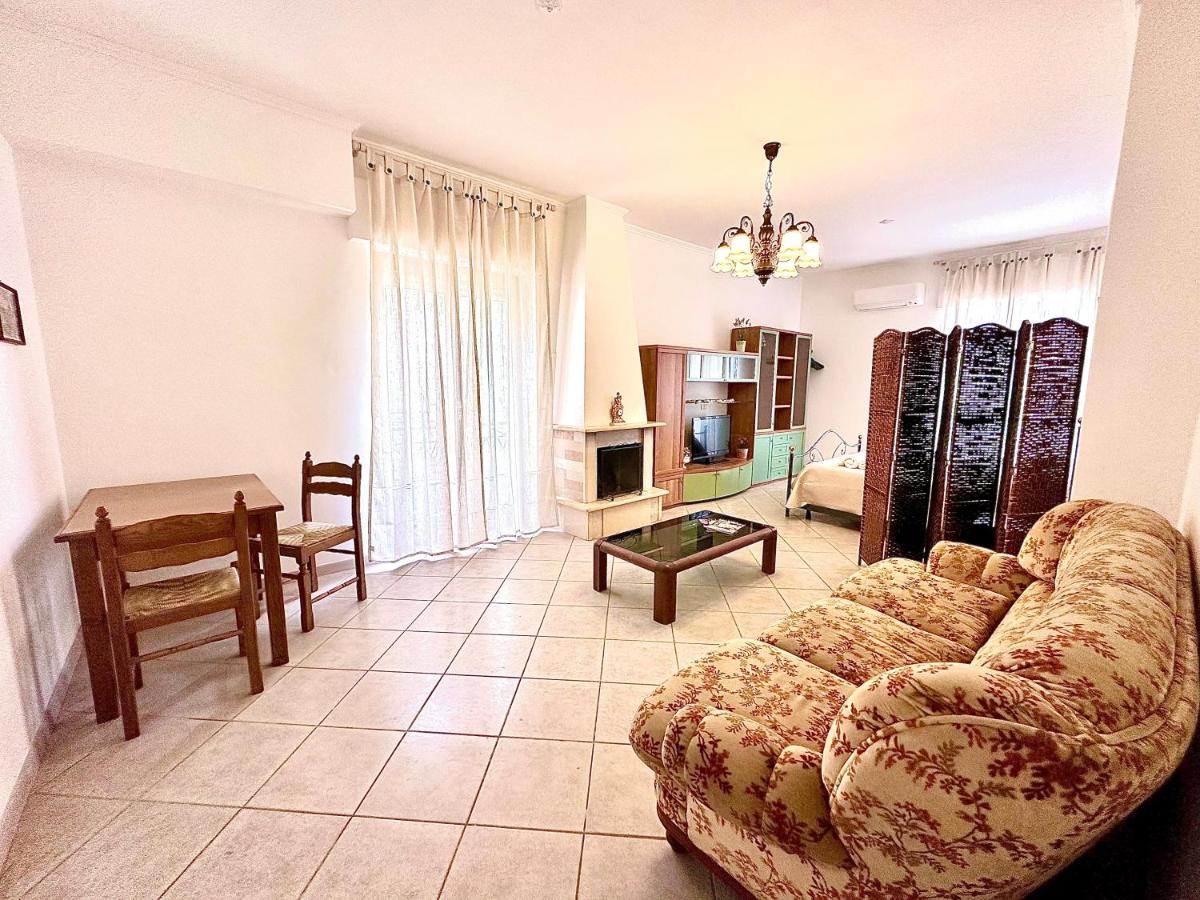 Sorrenthouse - Housity