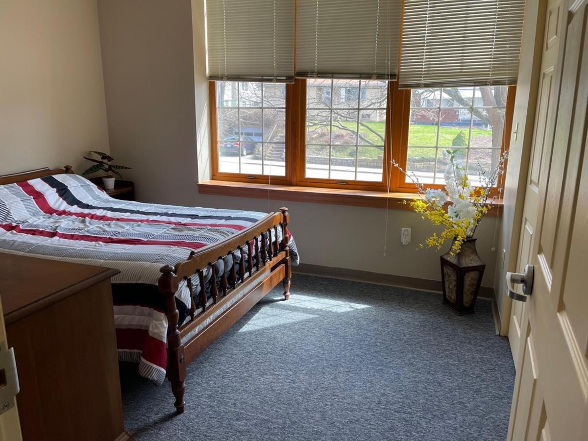 Pershing Heights 103 - Housity
