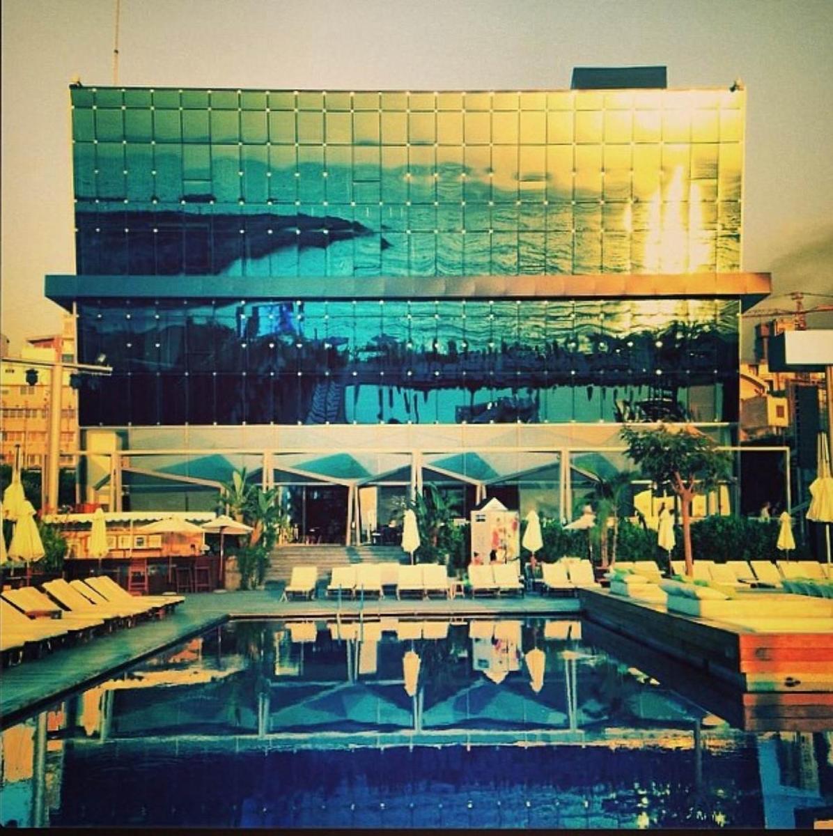 Veer Luxury Boutique Hotel & Beach Club - Housity