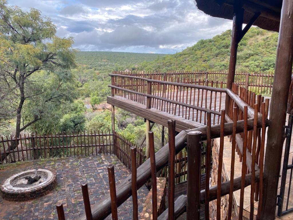 Tswene Lodge Mabalingwe - Housity