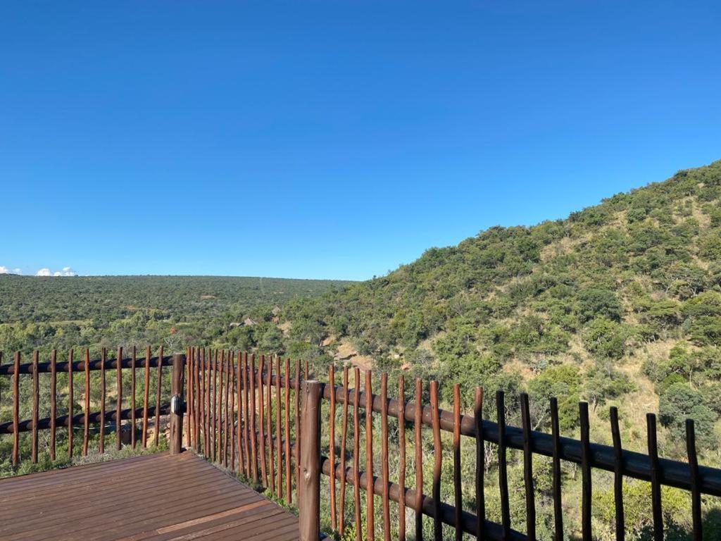 Tswene Lodge Mabalingwe - Housity