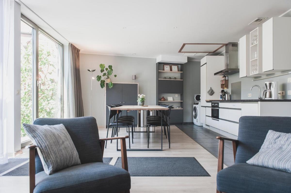 Het Oplaadpunt bed, bike, hike, 4-8 p - Housity
