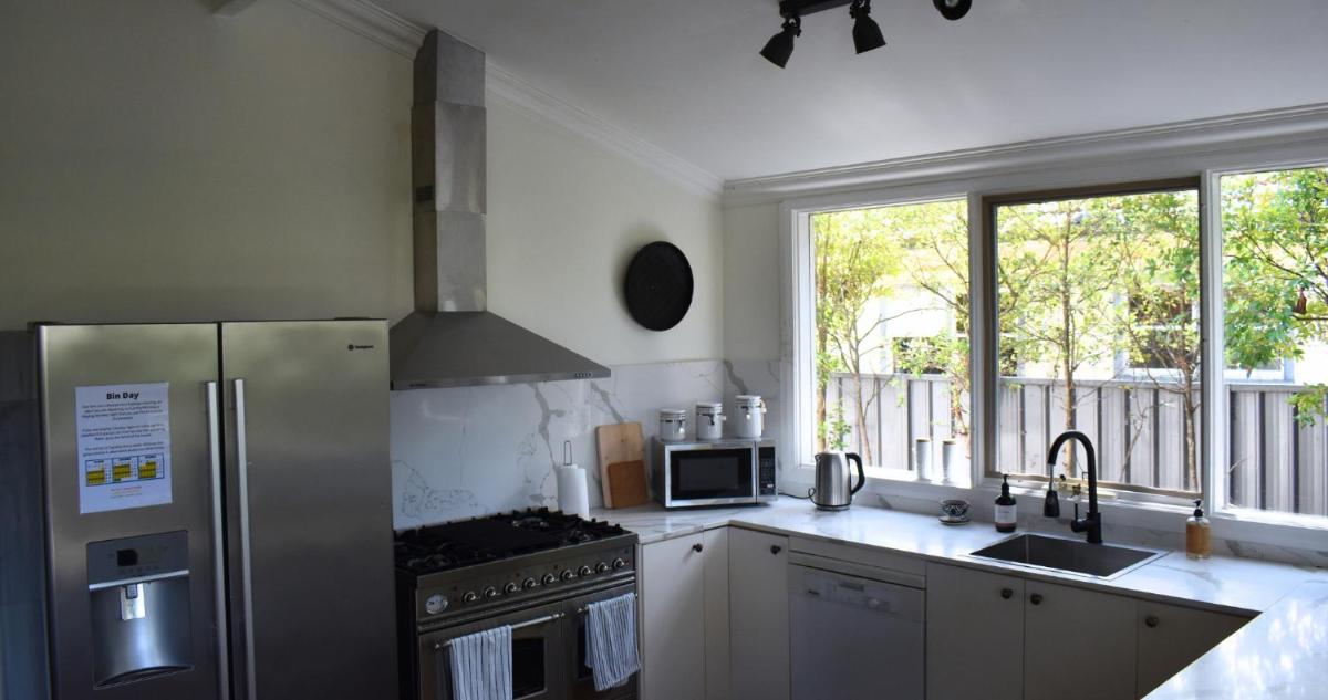 Discover Booker Bay - Central Coast Family Getaway - Housity