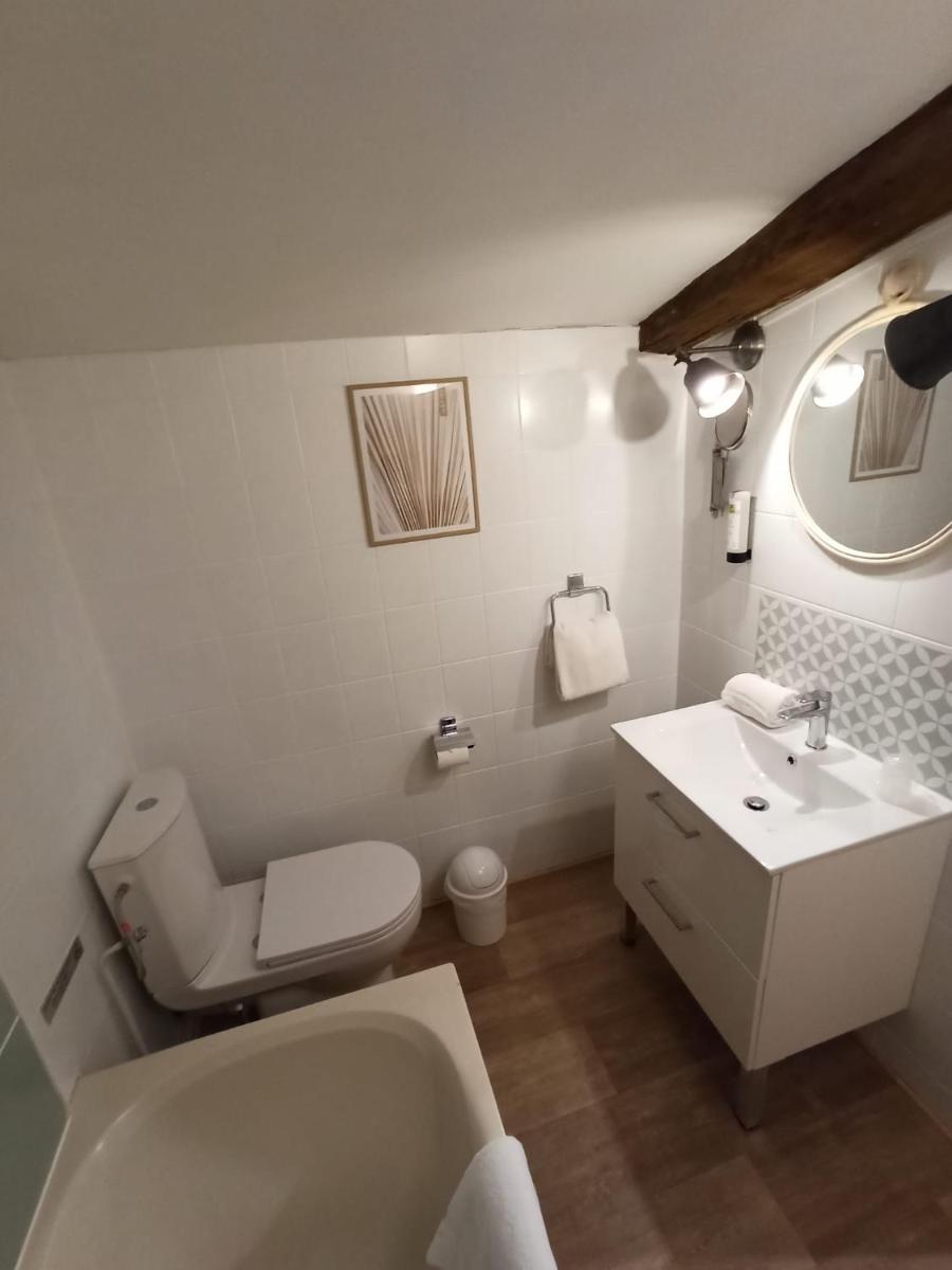 Logis Hotel Le Prince Noir - Housity