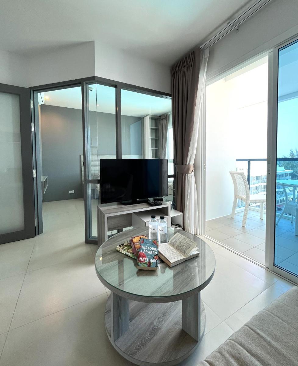 Grand Blue Condo Mae Phim 607 - Housity