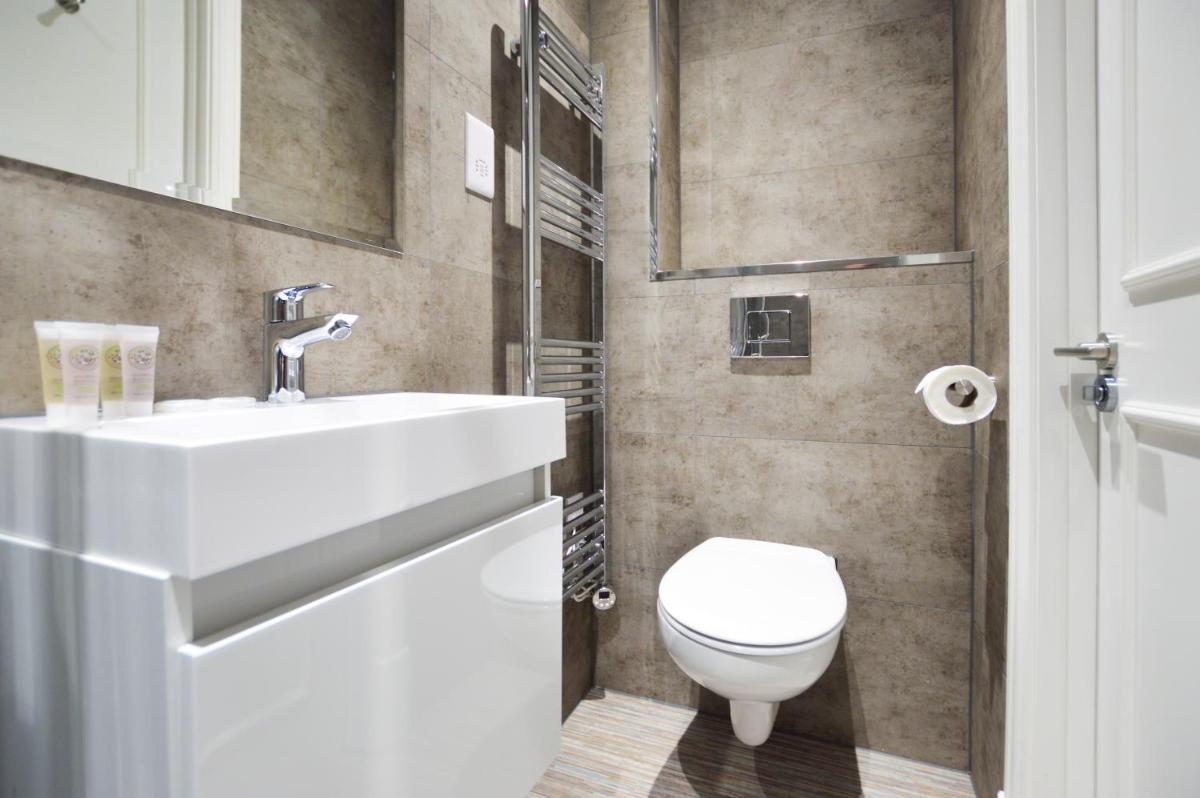 Woodview Serviced Apartments by Concept Apartments - Housity