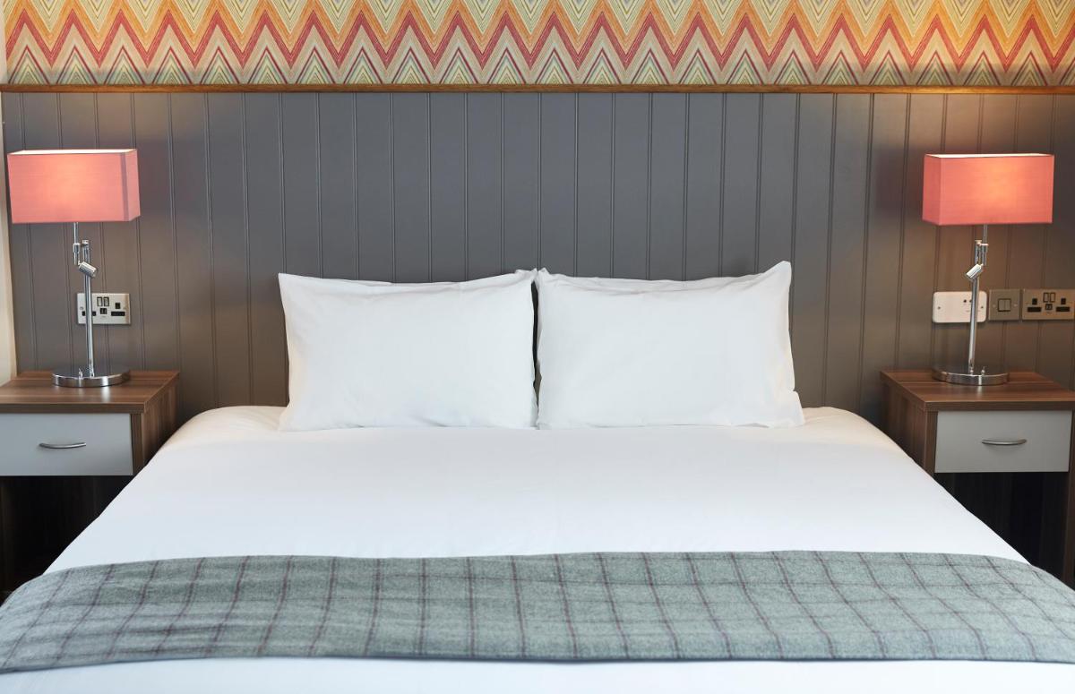 New Inn by Greene King Inns - Housity